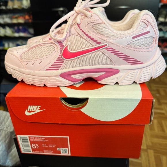 Nike Nike V5 RNR grade school - Picture 1 of 4